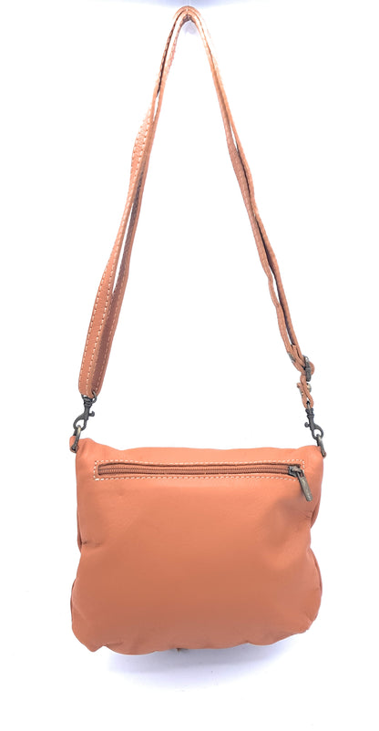 Sakiri Leather Clutch Bag ~ Camel 