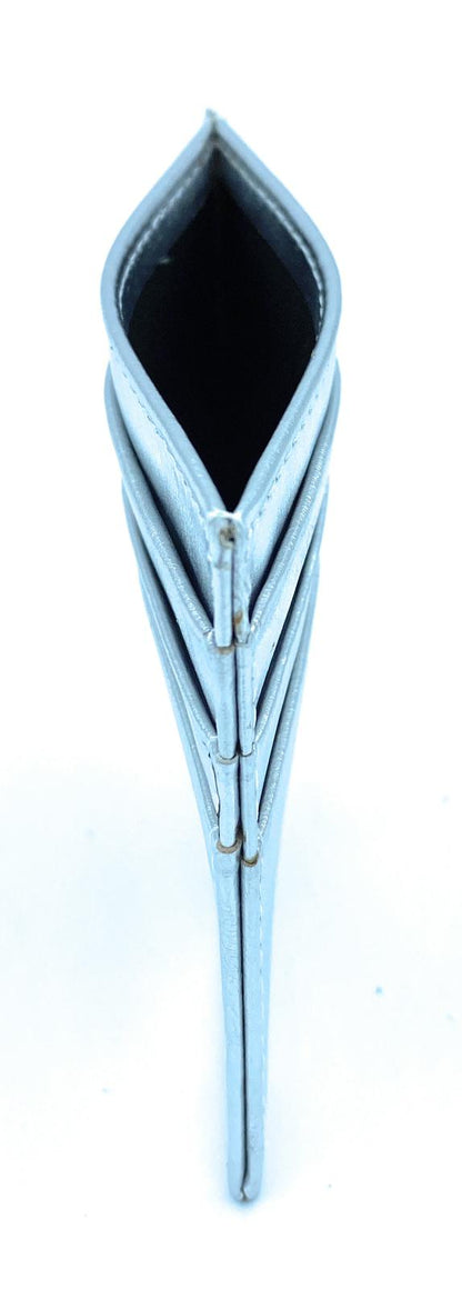 Istu iridescent leather card holder ~ Silver