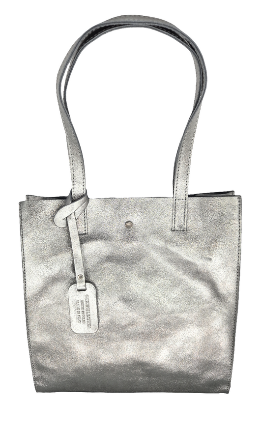 Dena shopper bag in iridescent leather ~ Silver