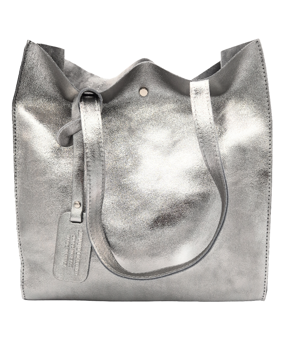Dena shopper bag in iridescent leather ~ Silver