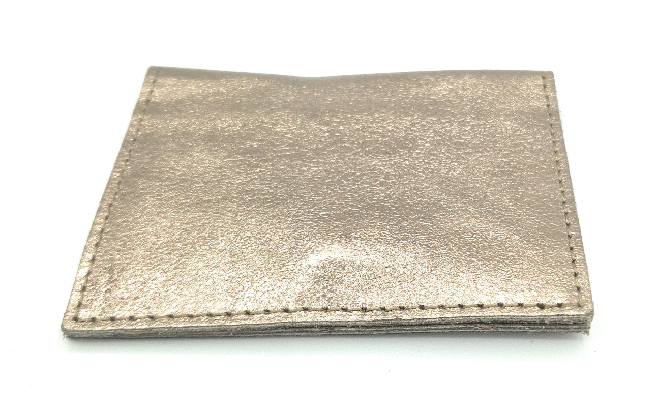 Porte-cartes Asha en cuir irisé italien ~ Étain