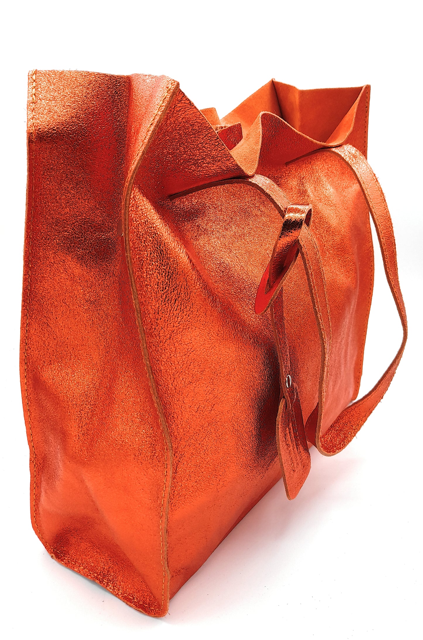 Dena shopper bag in iridescent leather ~ Orange