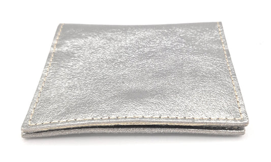 Porte-cartes Asha en cuir irisé italien ~ Argenté