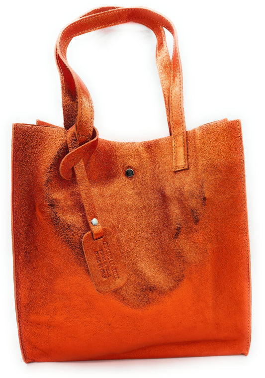 Dena shopper bag in iridescent leather ~ Orange
